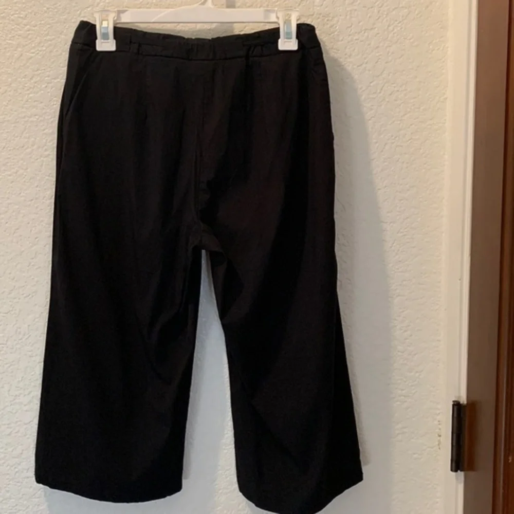 Express stretch black capris - Picture 7 of 8